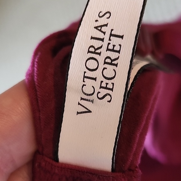Victoria Secret Bra 💜 - Picture 5 of 6